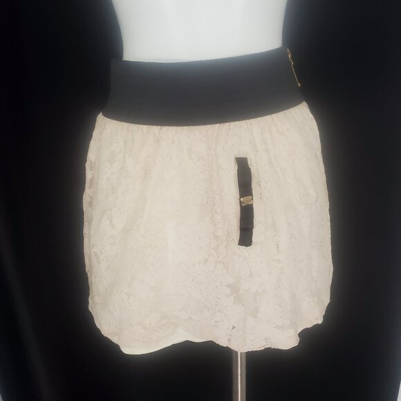 Steve Madden size Small Full Zip Full Lined Peach Lace Mini Skirt Elastic Waist - Picture 5 of 14